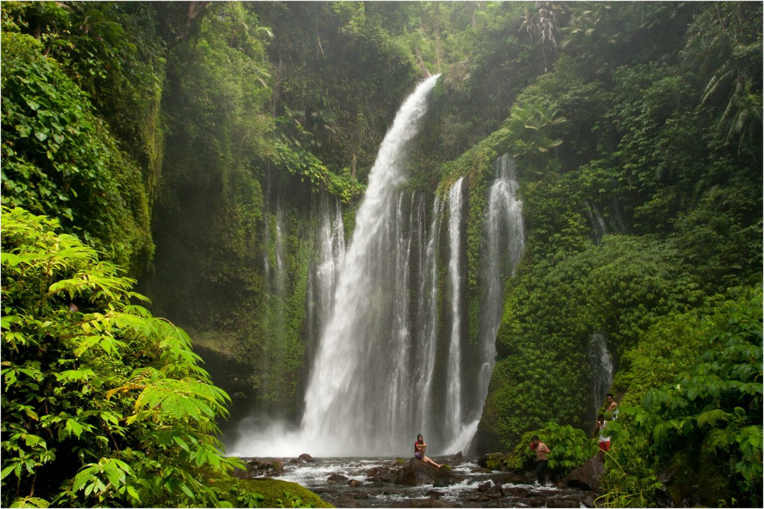 sendang gile waterfall tour